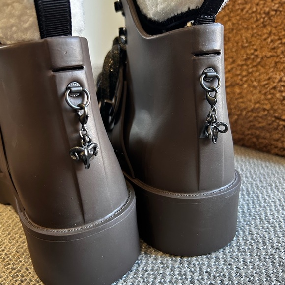 Coach city hiker boots - new - no box - Picture 9 of 10